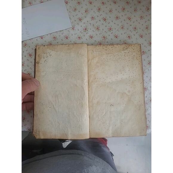 1772 Thomas. Essai sur le caractère, les moeurs et l'esprit des femmes - Picture 5 of 9